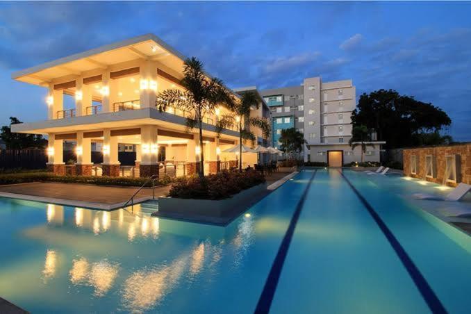 8 Spatial Condominium Davao City Exterior foto